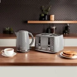 Goodmans Textured 4 Slice Toaster - Grey -Home Furnishings Store 386685 386707 goodmans textured kettle toaster grey