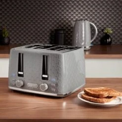 Goodmans Textured 4 Slice Toaster - Grey -Home Furnishings Store 386707 goodmans textured 4 slice toaster grey