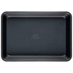 Betty Crocker Non-Stick Roasting Tins 3pc -Home Furnishings Store 388524 set of 3 non stick roasting tins 2